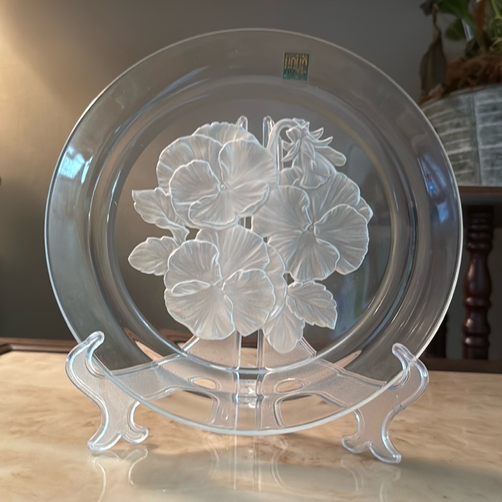 Vintage Hoya Crystal Flower Plate Sweet Pea April Memories Signed T.Yamamoto
